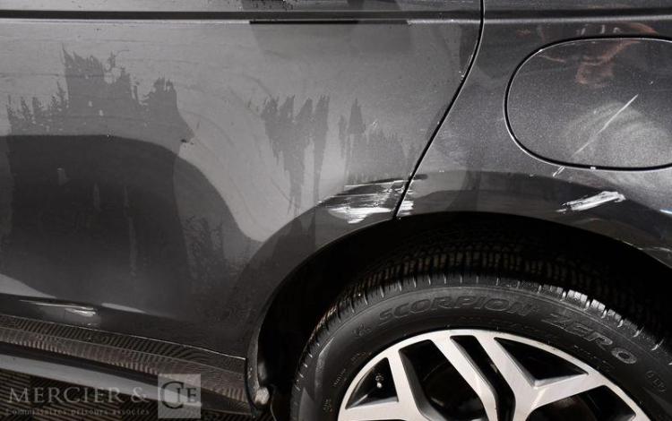 LAND ROVER EVOQUE 2 P300 ER-DSE 4MBA GRIS FV-273-AR