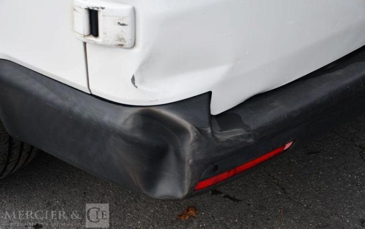 VOLKSWAGEN Transporter BLANC FV-422-DX