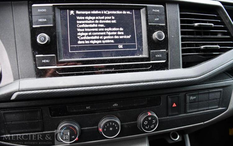 VOLKSWAGEN Transporter BLANC FV-422-DX