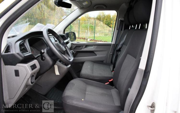 VOLKSWAGEN Transporter BLANC FV-423-DX