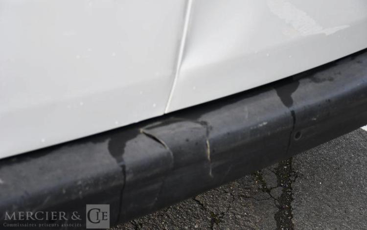 VOLKSWAGEN Transporter BLANC FV-425-DX