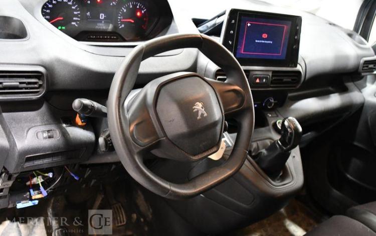 PEUGEOT PARTNER STD 100CH GRIP BLANC FV-664-MF
