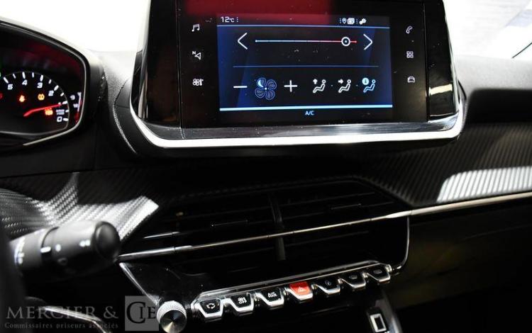 PEUGEOT 208 1,2 ALLURE ROUGE FV-870-WC