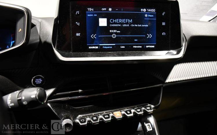 PEUGEOT 208 1,2 PURE TECH 100 S&S BLANC FW-377-SR