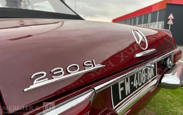 MERCEDES 230 SL « PAGODE » AUTOMATIC BORDEAUX FW-408-NM
