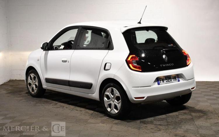 RENAULT TWINGO BLANC FW-526-HK