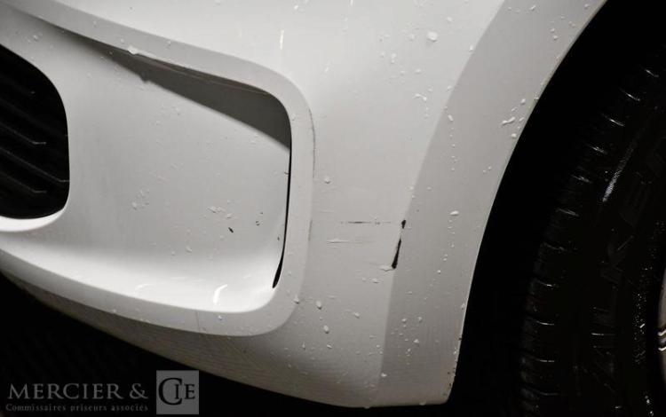 RENAULT TWINGO BLANC FW-526-HK