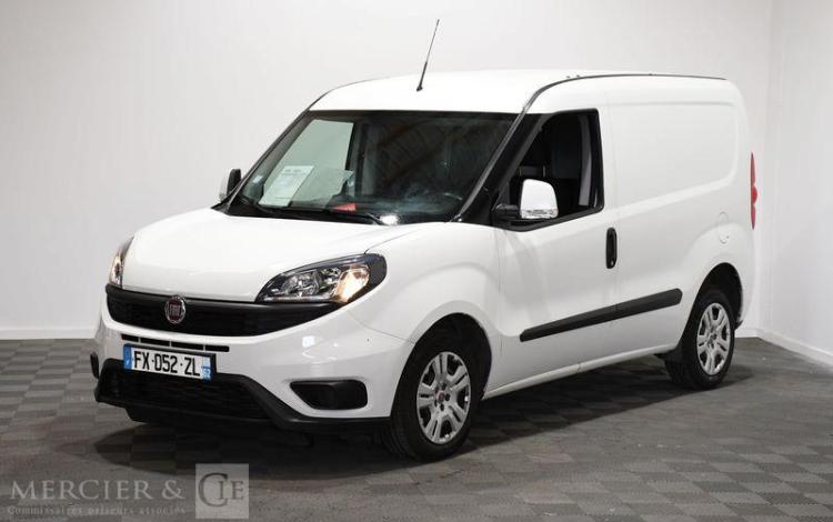 FIAT DOBLO 1,6 MJTD 105CH PRO LOUNGE BLANC FX-052-ZL
