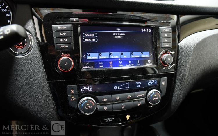 NISSAN QASQHAI DCI 115 DCT N-CONNECTA BLANC FX-348-RN