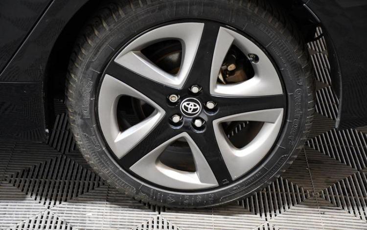 TOYOTA PRIUS NOIR FY-137-JJ