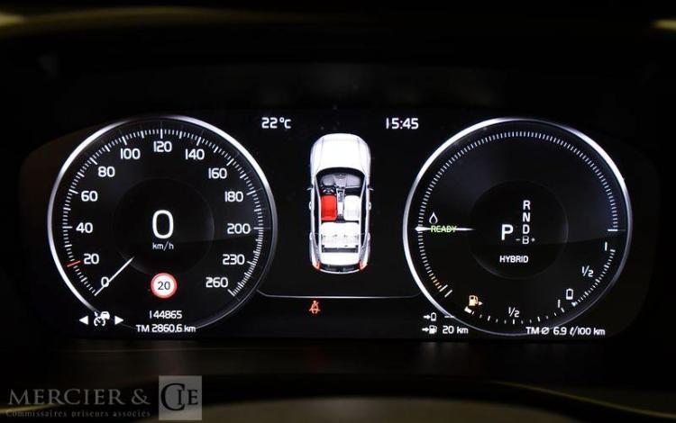 VOLVO XC40 1.5 T4 211H 130 RECHARGE PHEV INSCRIPTION LUXE 2WD DCT BVA NOIR FZ-636-FG