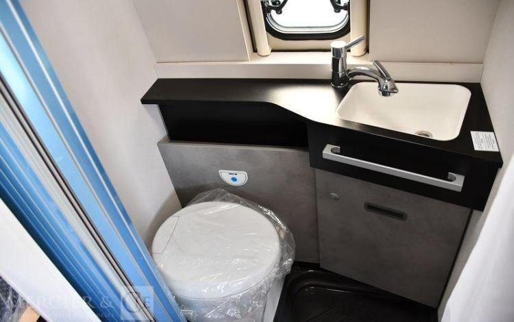 CROSSCAMP CAMPING CAR CAMPER VAN FULL 600  G025772