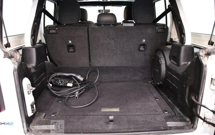 JEEP WRANGLER BLANC GA-348-DB