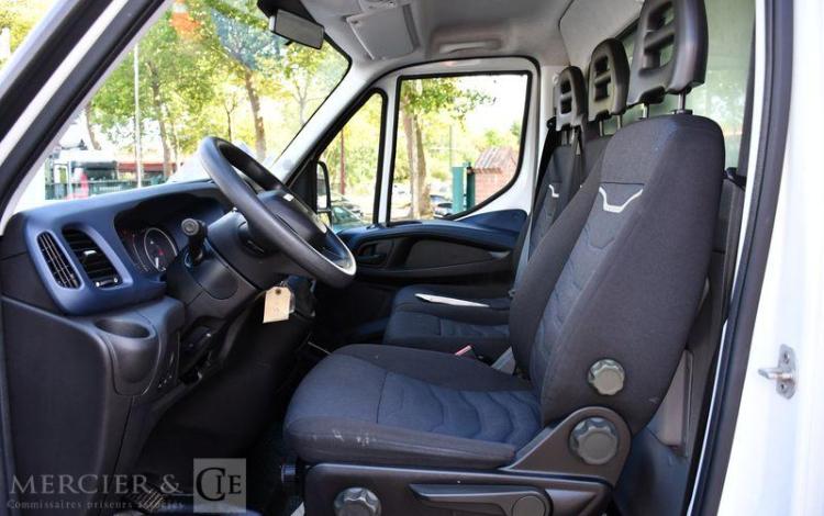 IVECO DAILY 2,3 HPT 140 35 C14 30M3 BLANC GA-539-CJ