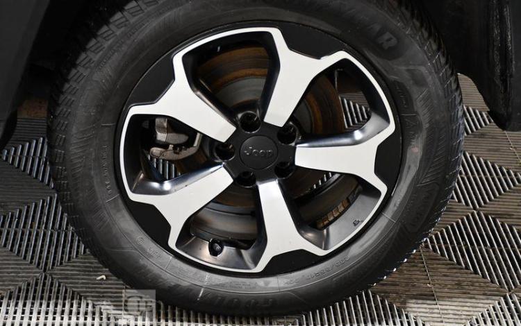 JEEP RENEGATE BLANC GA-752-CZ