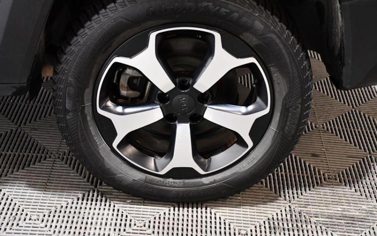 JEEP RENEGADE BLANC GA-766-DC