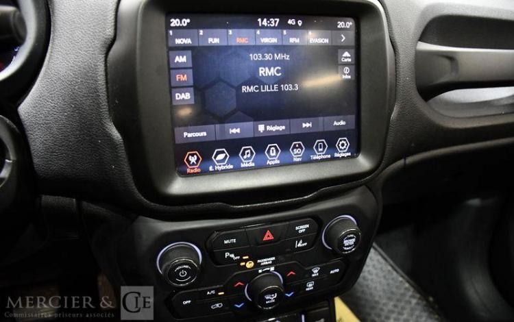 JEEP RENEGADE BLANC GA-766-DC