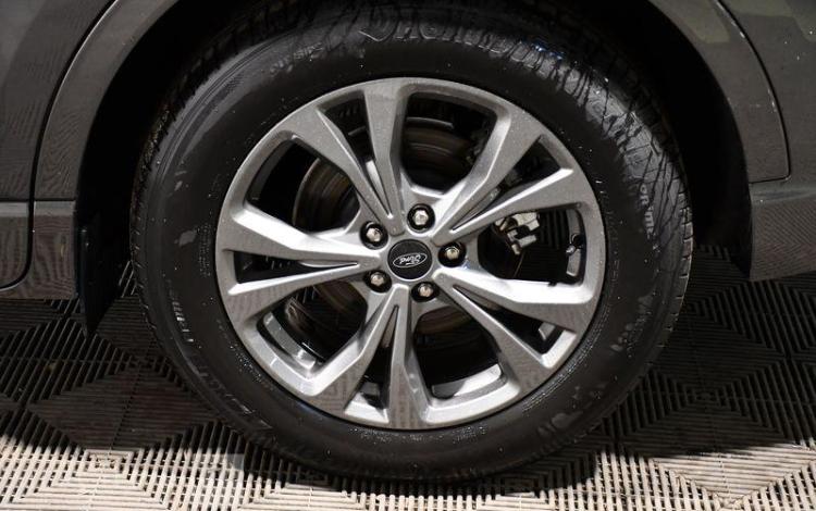 FORD KUGA H190 STLX 2M GRIS GD-580-LL