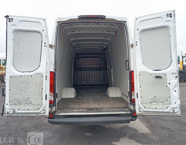 IVECO DAILY VI 35C16 2,3D 16 V – DIESEL – 270276 KMS – ANNEE 2021 BLANC GD-909-BW
