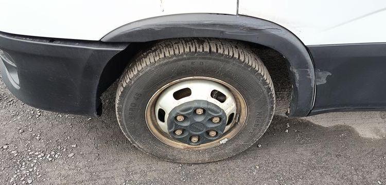 IVECO DAILY VI 35C16 2,3D 16 V – DIESEL – 270276 KMS – ANNEE 2021 BLANC GD-909-BW