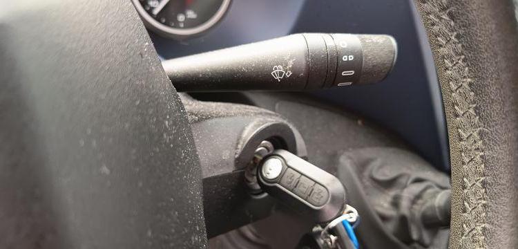 IVECO DAILY VI 35C16 2,3 D 16V HI – MATIC 156 CV – BOITE AUTO – DIESEL – 263107 KMS BLANC GE-649-AB