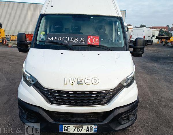 IVECO DAILY VI 35C14 2,3 D 16V HI-MATIC 156 CV – BOITE AUTO – DIESEL – 119802 KMS BLANC GE-767-AB