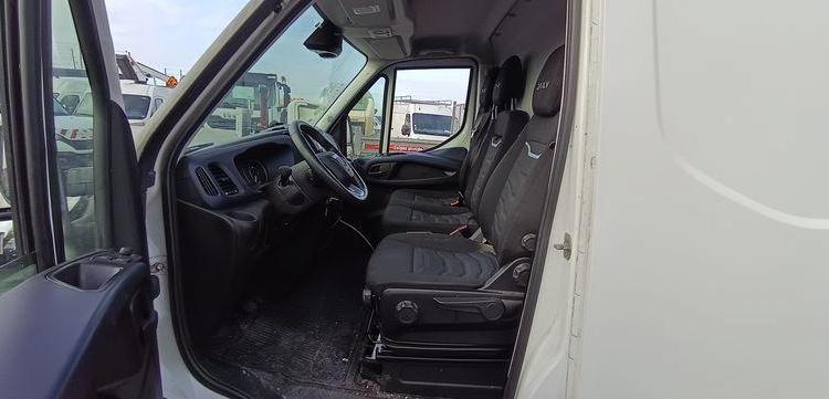 IVECO DAILY VI 35C14 2,3 D 16V HI-MATIC 156 CV – BOITE AUTO – DIESEL – 119802 KMS BLANC GE-767-AB