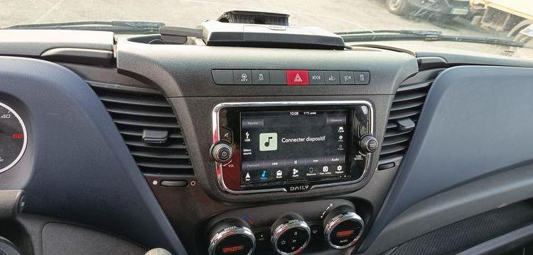 IVECO DAILY VI 35C14 2,3 D 16V HI-MATIC 156 CV – BOITE AUTO – DIESEL – 119802 KMS BLANC GE-767-AB