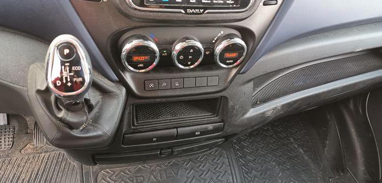 IVECO DAILY VI 35C14 2,3 D 16V HI-MATIC 156 CV – BOITE AUTO – DIESEL – 119802 KMS BLANC GE-767-AB