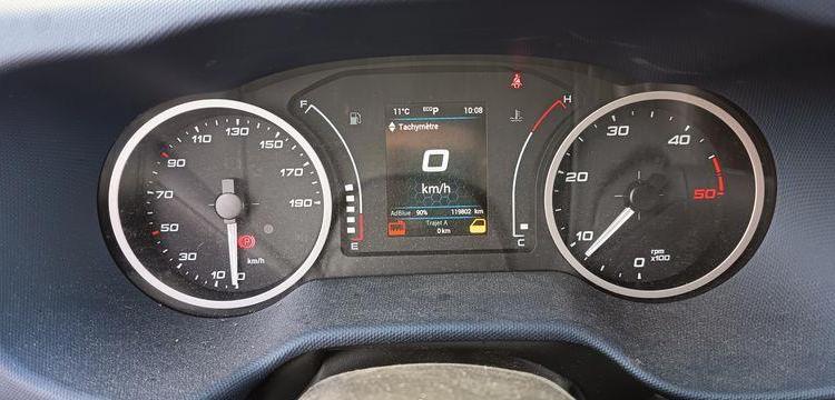 IVECO DAILY VI 35C14 2,3 D 16V HI-MATIC 156 CV – BOITE AUTO – DIESEL – 119802 KMS BLANC GE-767-AB