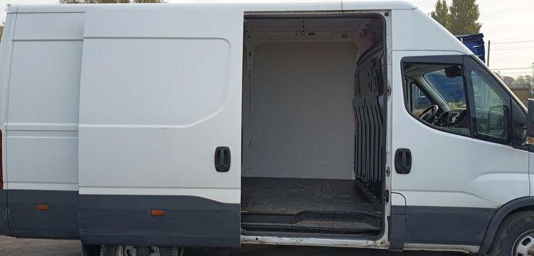 IVECO DAILY VI 35C14 2,3 D 16V HI-MATIC 156 CV – BOITE AUTO – DIESEL – 119802 KMS BLANC GE-767-AB
