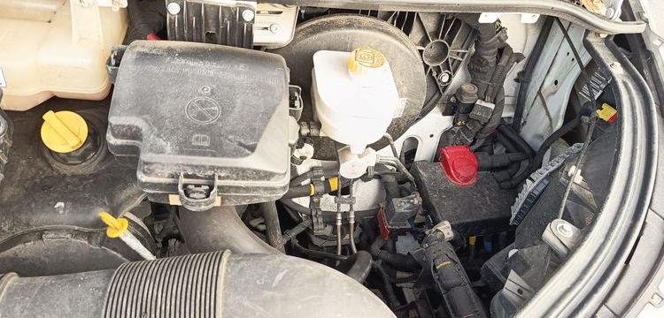 IVECO DAILY VI 35C14 2,3 D 16V HI-MATIC 156 CV – BOITE AUTO – DIESEL – 119802 KMS BLANC GE-767-AB