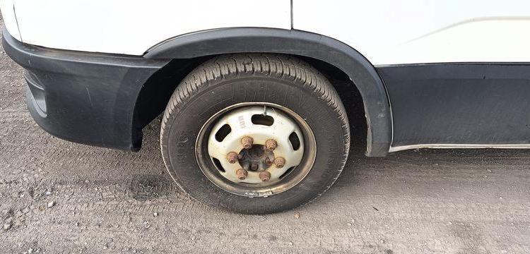 IVECO DAILY VI 35C14 2,3 D 16V HI-MATIC 156 CV – BOITE AUTO – DIESEL – 119802 KMS BLANC GE-767-AB