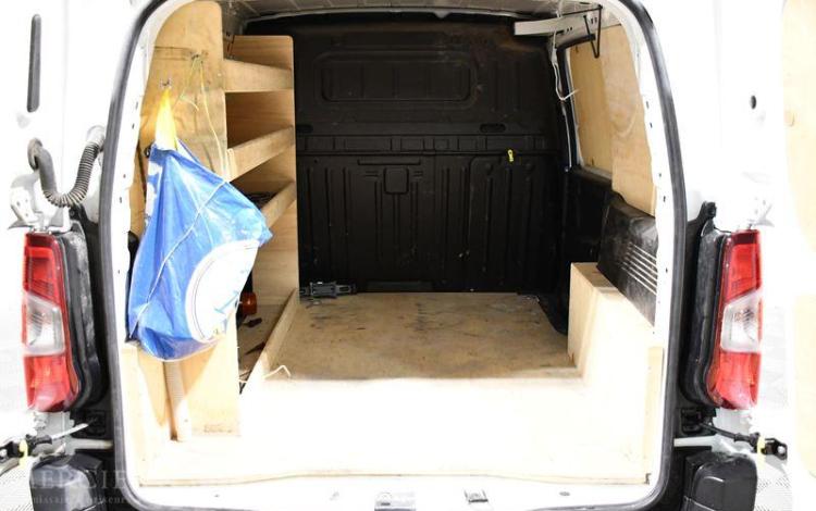 CITROEN BERLINGO VAN FGON TAILLE M 650KG BLUEHDI 100 S&S BLANC GE-949-XR