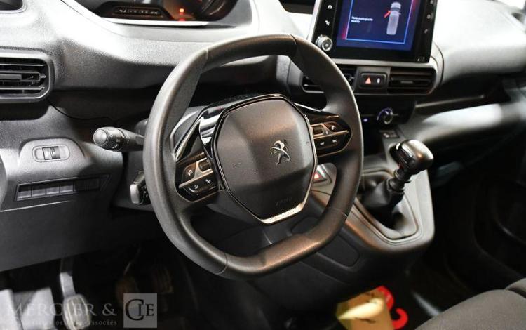 PEUGEOT PARTNER STD 100CH GRIP BLANC GF-051-DK