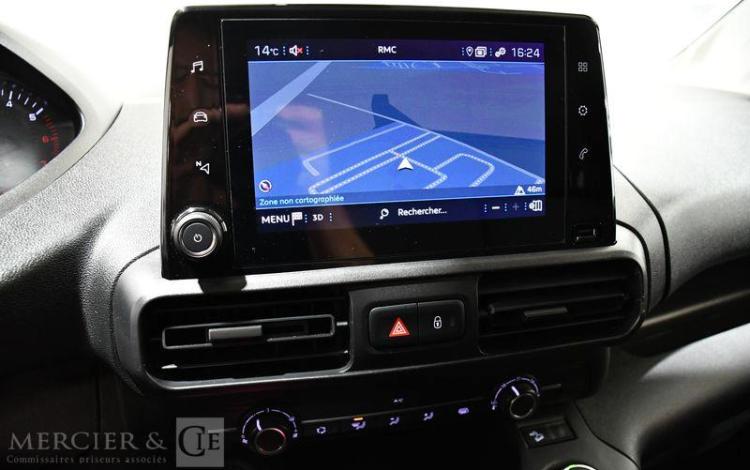 PEUGEOT PARTNER STD 100CH GRIP BLANC GF-051-DK