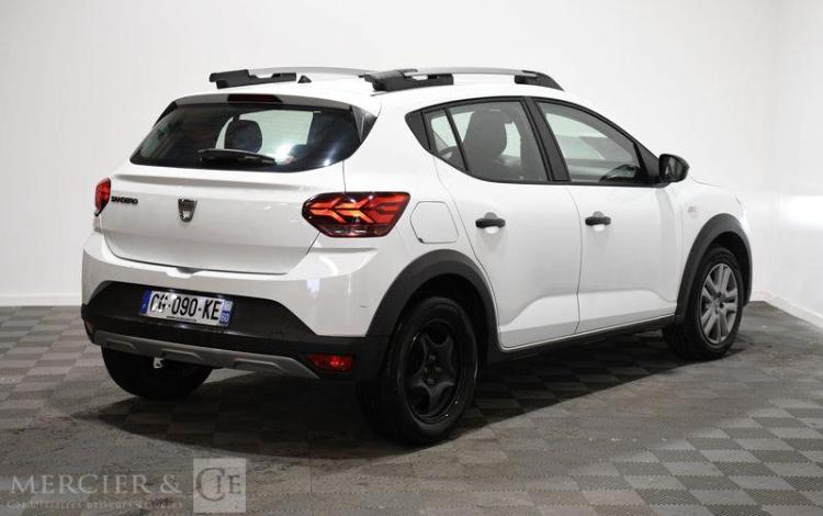 DACIA SANDERO STEPWAY ESSENTIEL ECO-G 100 BLANC GG-090-KE