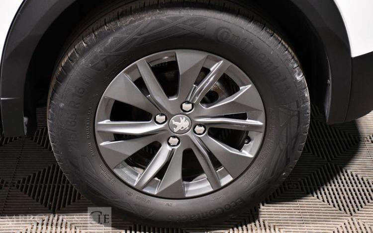 PEUGEOT 2008 1,5 BLUEHDI 110 S&S BLANC GH-639-ZM