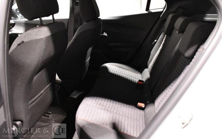 PEUGEOT 2008 1,5 BLUEHDI 110 S&S BLANC GH-639-ZM