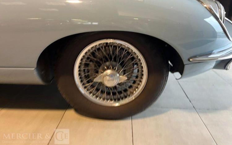JAGUAR TYPE E CABRIOLET SERIE 2 4.2 265ch BLEU GJ-343-ZL