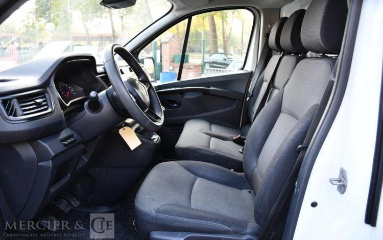 RENAULT TRAFIC VAN L2H1 3TBLUE DCI 150 E6D BLANC GJ-864-LZ