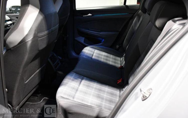 VOLKSWAGEN GOLF GRIS GK-110-RB