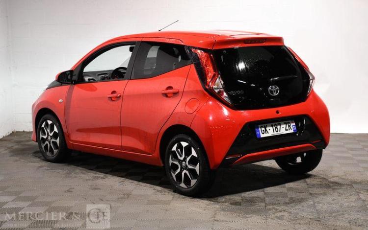 TOYOTA AYGO ROUGE GK-187-ZR