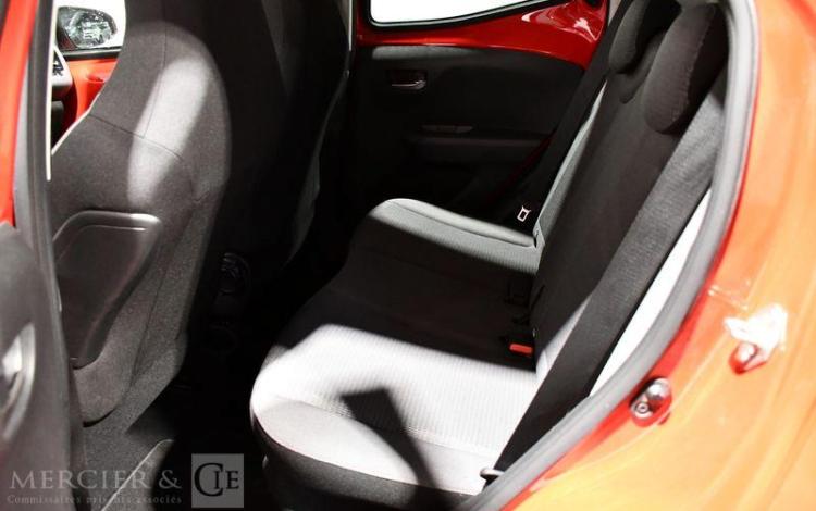 TOYOTA AYGO ROUGE GK-187-ZR
