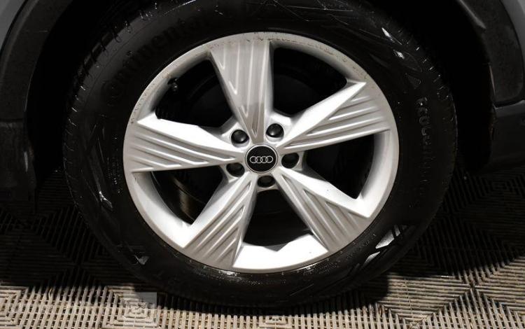 AUDI Q4 E-TRON GRIS GK-317-VD