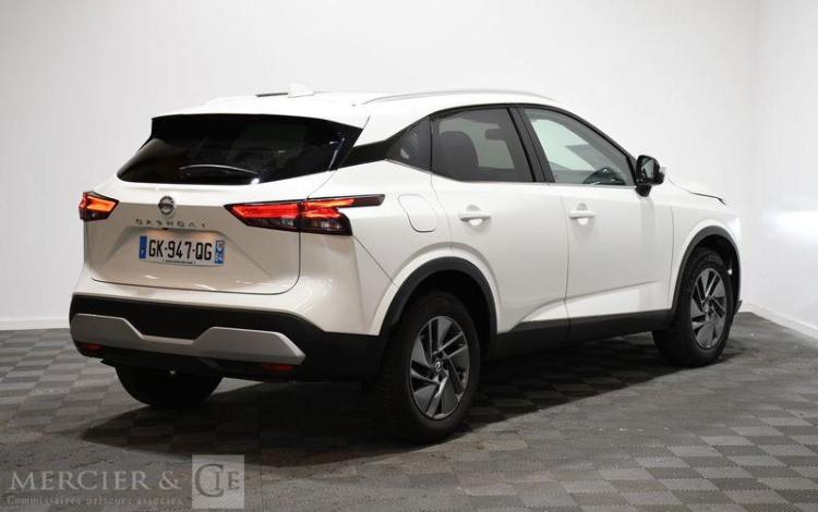 NISSAN QASHQAI BLANC GK-947-QG