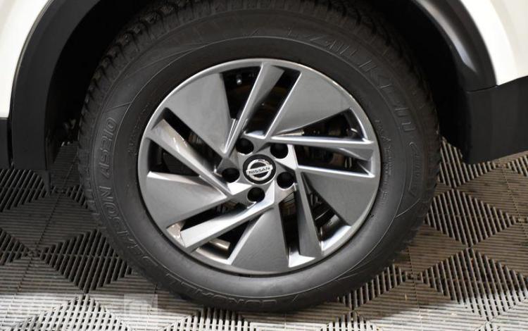 NISSAN QASHQAI BLANC GK-947-QG