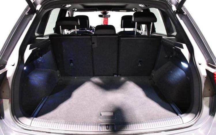 VOLKSWAGEN TIGUAN 2,0 TDI 150CH DSG7 GRIS GL-009-BL