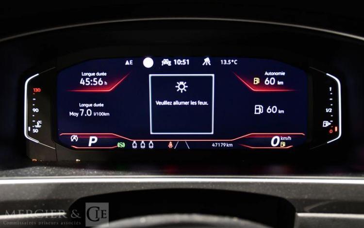 VOLKSWAGEN TIGUAN 2,0 TDI 150CH DSG7 GRIS GL-009-BL