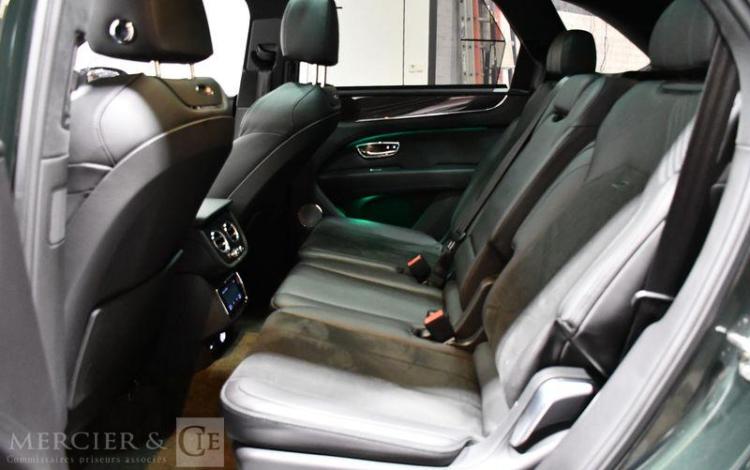 BENTLEY BENTAYGA V8 4,0 550 BASE  GL-448-RY